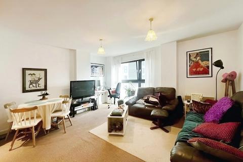 1 bedroom flat for sale, Landmark Place, Cardiff