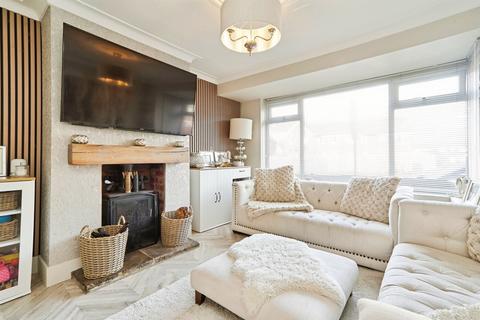 3 bedroom end of terrace house for sale, Ashby View, Leeds