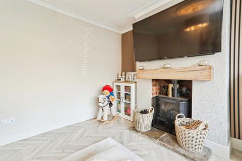3 bedroom end of terrace house for sale, Ashby View, Leeds