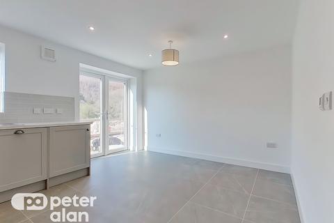 3 bedroom semi-detached house for sale, Glyn Dulais Court, Crynant, Neath