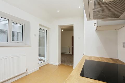 3 bedroom terraced house for sale, Cefn Road, Rogerstone, Newport