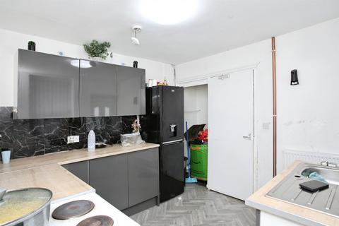 4 bedroom terraced house for sale, Brook Street, Pontypridd