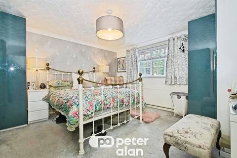 4 bedroom end of terrace house for sale, Windsor Place, Ynysybwl, Pontypridd