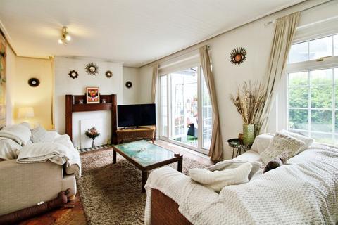 3 bedroom semi-detached house for sale, Pwllmawr Avenue, Rumney, Cardiff