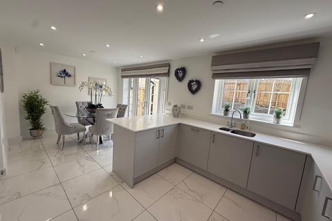 4 bedroom detached house for sale, Sandy Lane, Ystradowen, Cowbridge