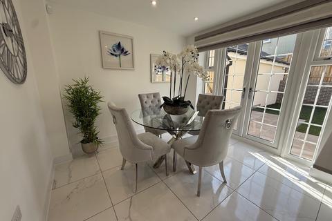 4 bedroom detached house for sale, Sandy Lane, Ystradowen, Cowbridge