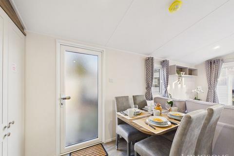 2 bedroom park home for sale, Birchington Vale Holiday Park