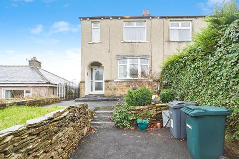 Oakworth Road, Keighley BD21
