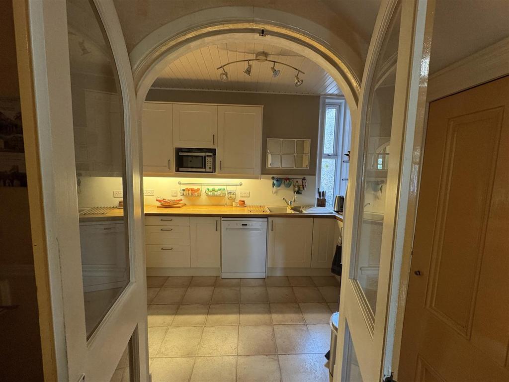 Feature kitchen door.jpg