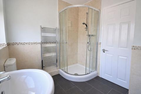 2 bedroom flat to rent, Barnhorn Close, Bexhill-On-Sea TN39