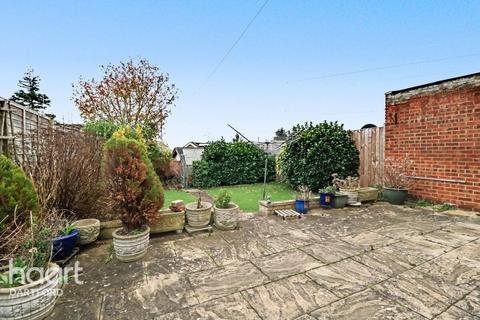 undefined, Pepper Hill, Gravesend