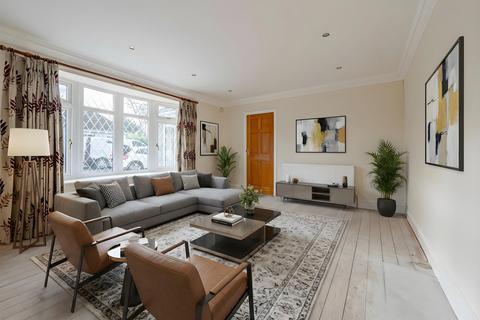 5 bedroom detached bungalow for sale, Yarmouth Road, Lowestoft