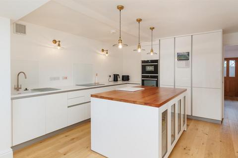 4 bedroom terraced house for sale, Old Town Cowes, Isle of Wight