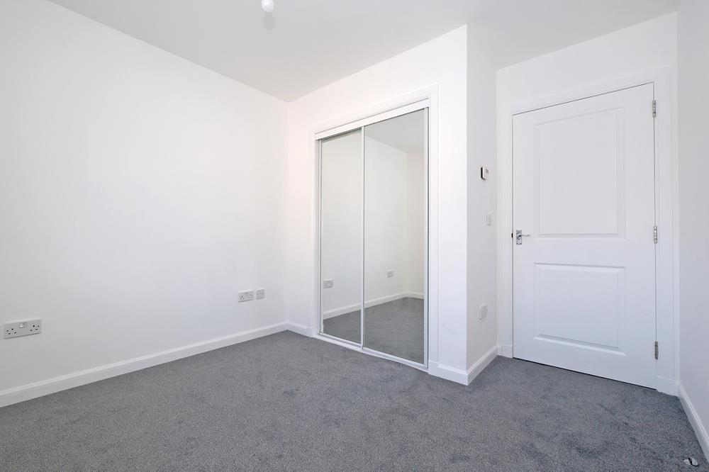 Bedroom 1a