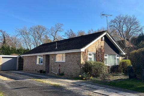 3 bedroom bungalow for sale, Meadow Court, Fordingbridge, Hampshire, SP6