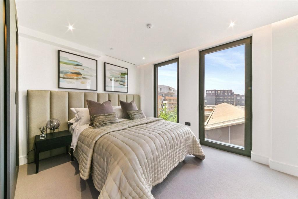 32 Walton Clark Hous