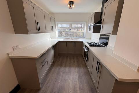 4 bedroom semi-detached house for sale, Holly Hall Lane, Wyke, Bradford