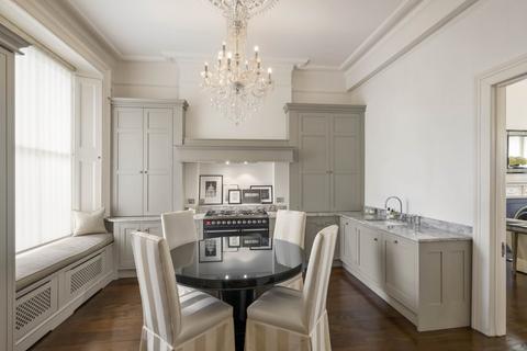 1 bedroom flat for sale, Cornwall Gardens, London