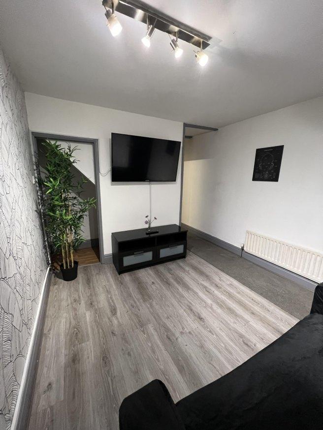 Saunders-street-me7-1hy-955959