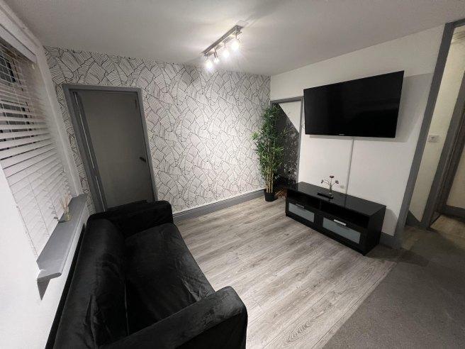Saunders-street-me7-1hy-955934