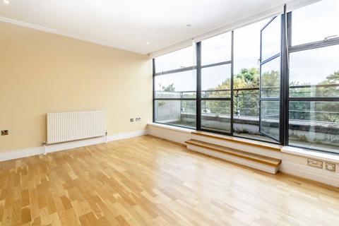 2 bedroom flat to rent, Point Wharf Lane, Brentford TW8