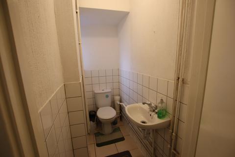 3 bedroom terraced house for sale, London, SE18