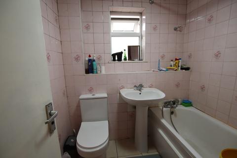 3 bedroom terraced house for sale, London, SE18