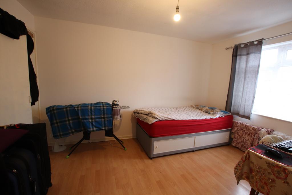 Bed 1