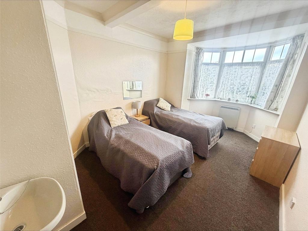 Gf Bedroom 4