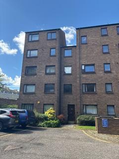 2 bedroom flat to rent, New John`s Place, Newington, Edinburgh, EH8