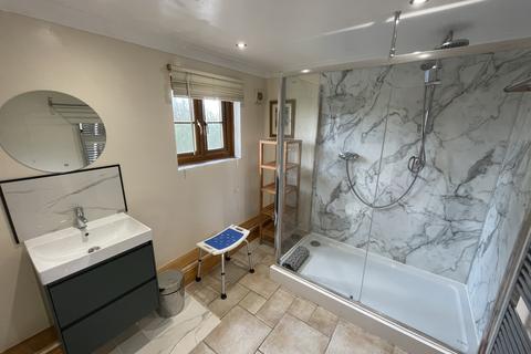 undefined, Treamble, TRURO, TR4