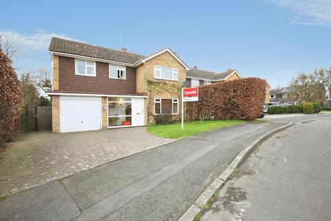 4 bedroom detached house for sale, Risdale Close, Leamington Spa