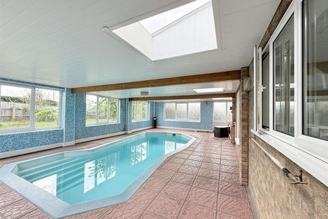 4 bedroom detached house to rent, Field Road, Bury St. Edmunds IP28