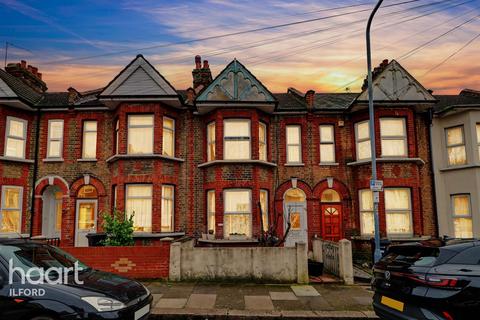 3 bedroom terraced house for sale, Paget Road, Ilford