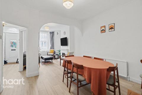 3 bedroom terraced house for sale, Paget Road, Ilford