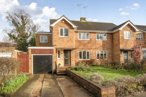 undefined, Lower Mount, Reading RG1