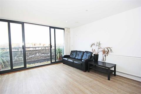 3 bedroom flat to rent, Warham Street, London SE5