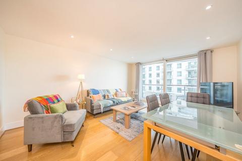 2 bedroom flat to rent, St. George Wharf, London SW8