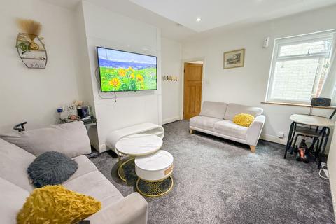 2 bedroom flat for sale, Nuns Moor Road, Fenham, NE4