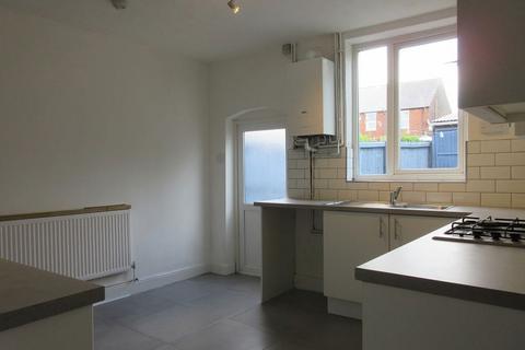 2 bedroom terraced house to rent, Bloomfield Street North, Halesowen