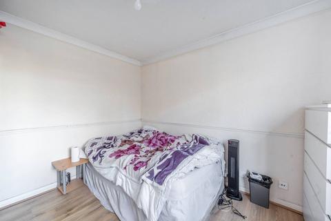 undefined, Hutton Walk, Harrow Weald, Harrow, HA3