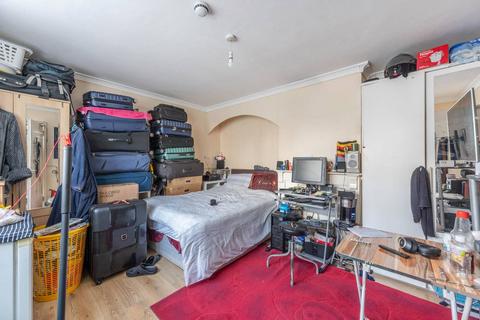 undefined, Hutton Walk, Harrow Weald, Harrow, HA3
