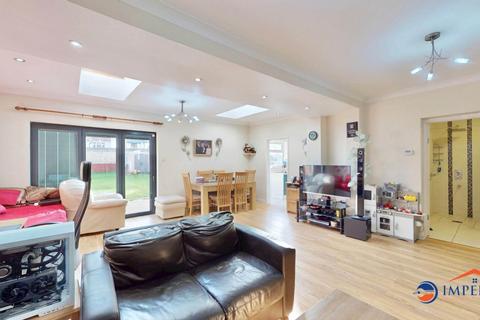 undefined, Crosslands Avn, Southall