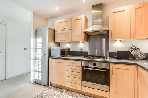 undefined, Tuke Grove, West Yorkshire WF1