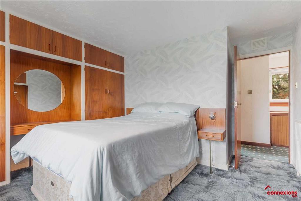 Bedroom Two (2)