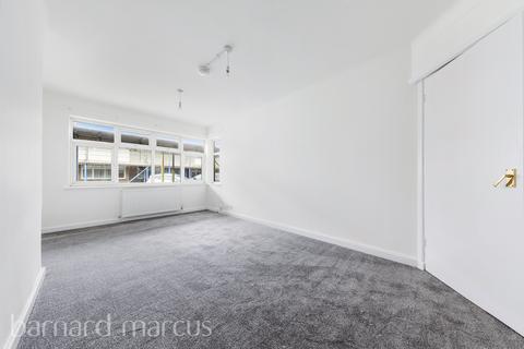 2 bedroom flat to rent, Lincoln Close, LONDON