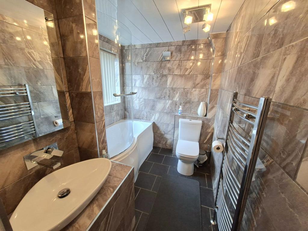 Family bathroom