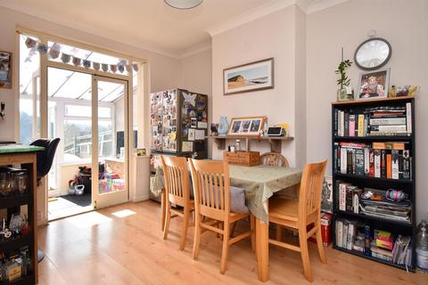 3 bedroom semi-detached house for sale, Valleyside Road, Hastings