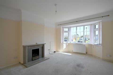 2 bedroom semi-detached bungalow for sale, Gorringe Close, Lower Willlingdon, Eastbourne