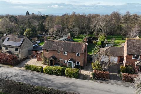 3 bedroom semi-detached house for sale, Farm Cottages, Haresfield, Stonehouse